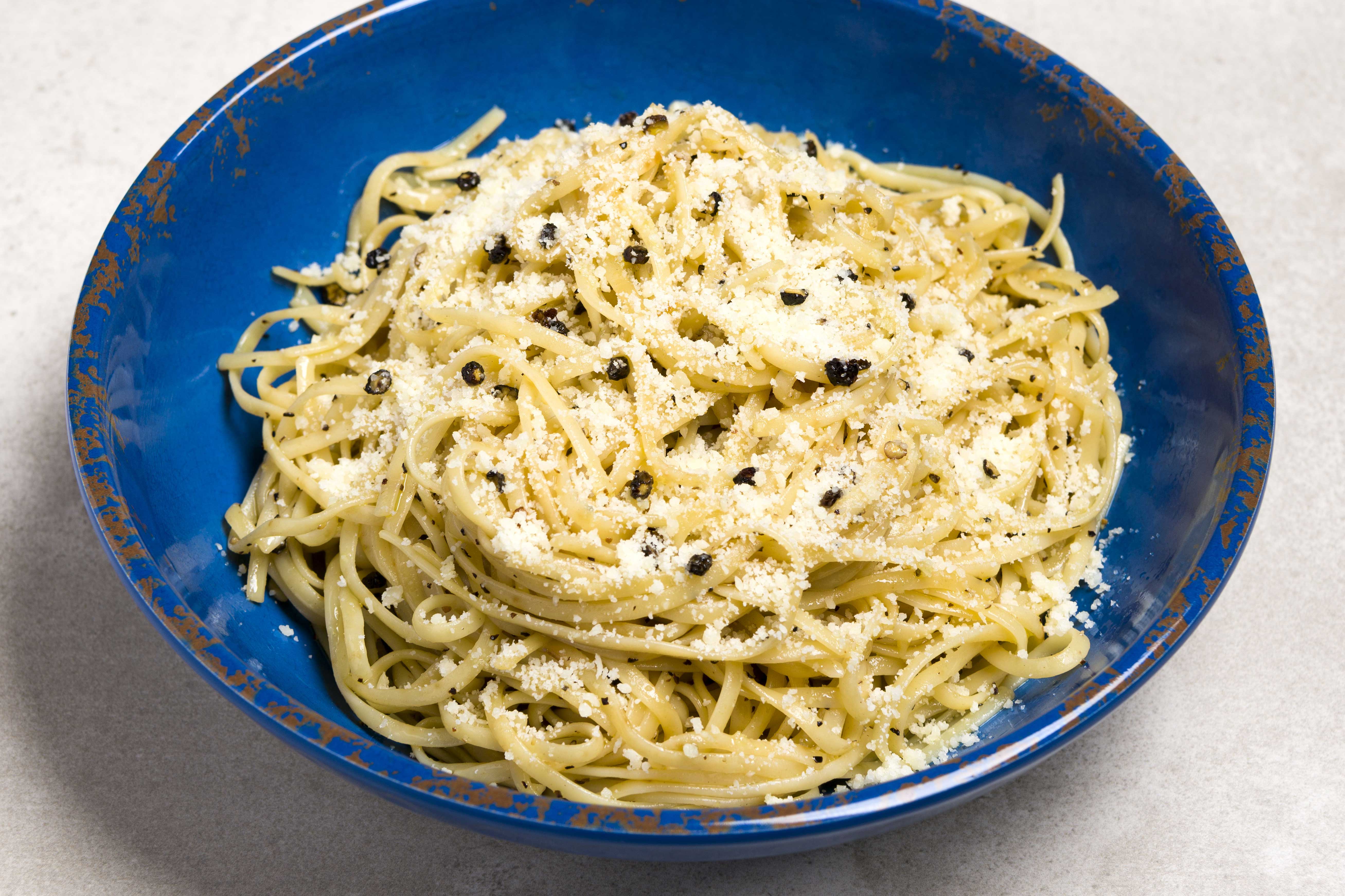 Cacio e Pepe Recipe • Rouses Supermarkets