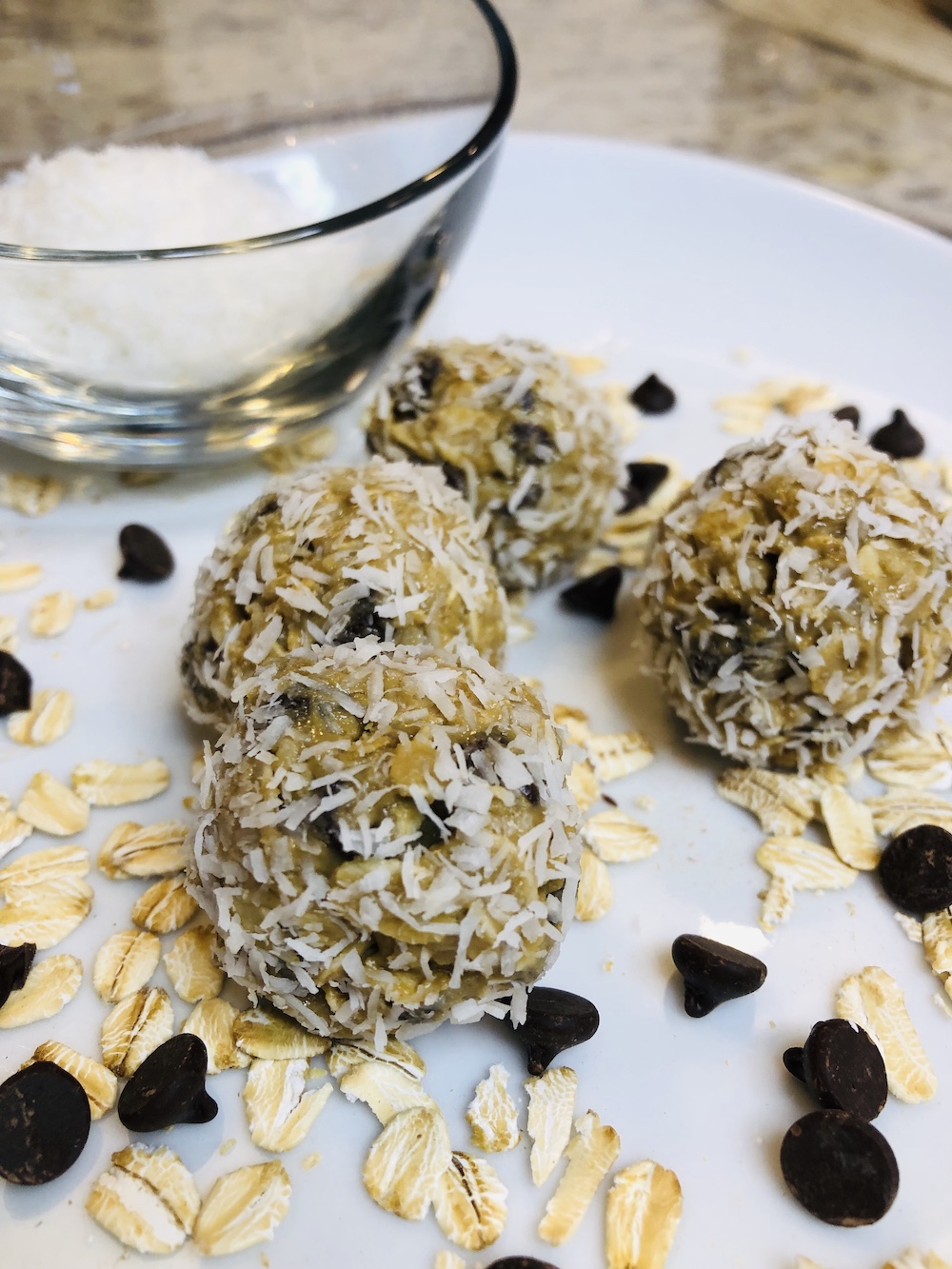 5 Ingredient Chocolate Chip Energy Bites Recipe • Rouses Supermarkets